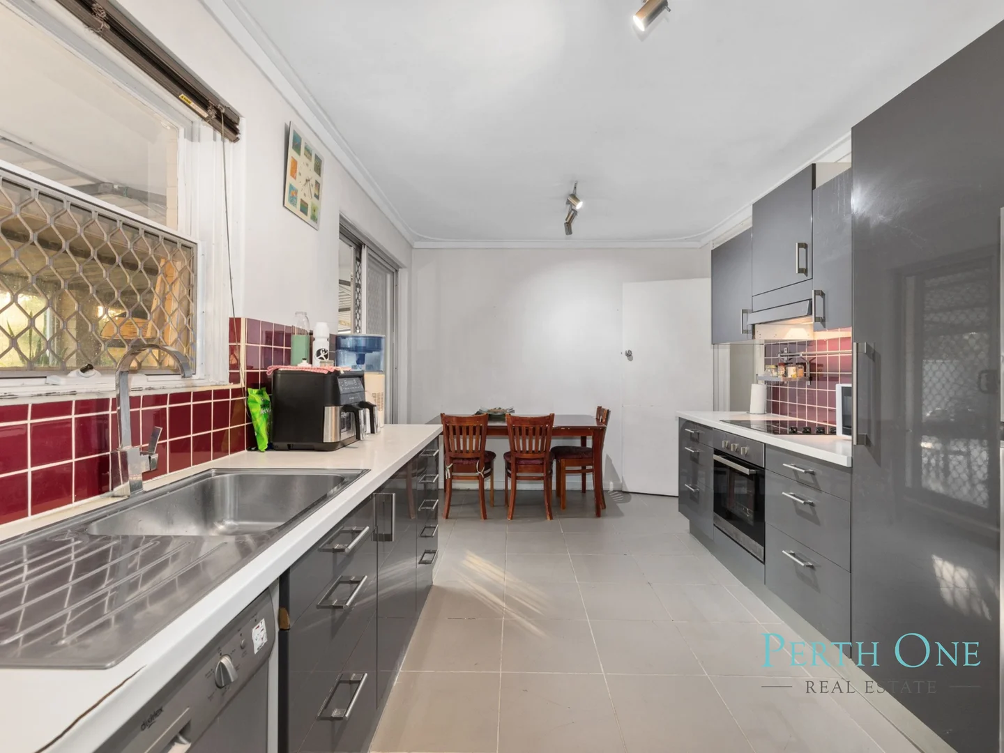Additional image 7 of 194 Fisher Street, Cloverdale WA 6105