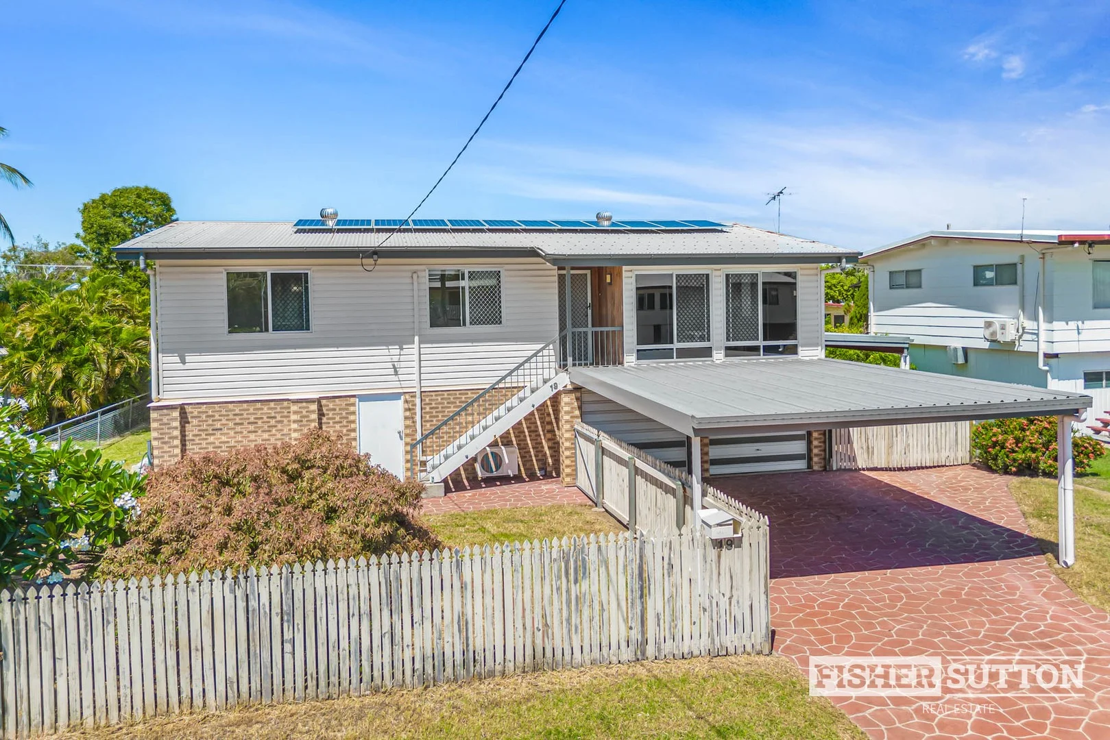 19 Westmoreland Street, Kawana QLD 4701