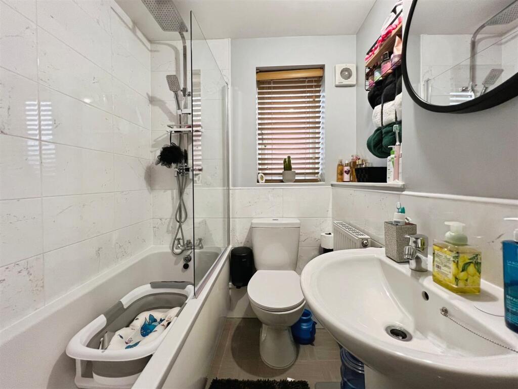 Additional image 17 of Blackthorne Close, Bradford, BD2 3DZ