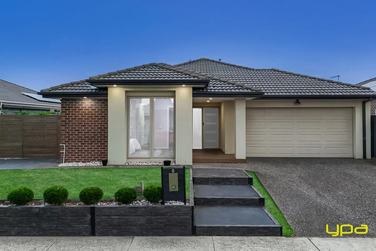 8 Banjo Circuit, Lynbrook VIC 3975