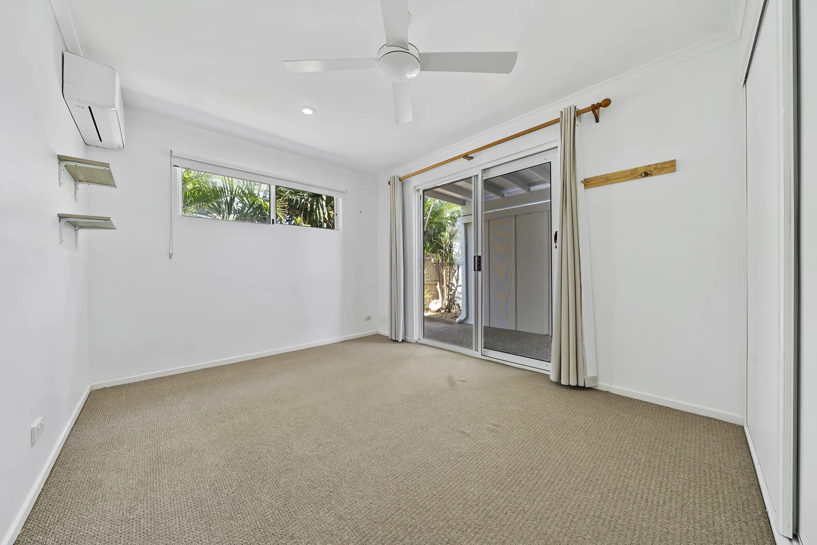 Additional image 12 of 2/22 Orealla Crescent, Sunrise Beach QLD 4567