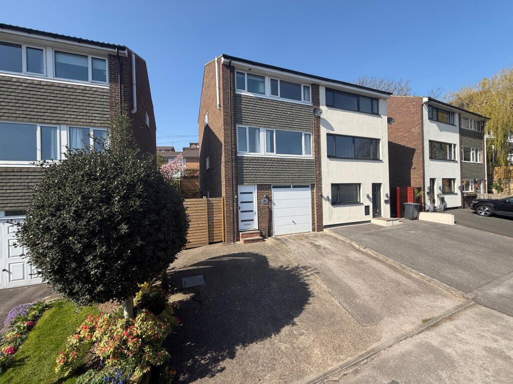 Cliffe Terrace, Baildon, Shipley, BD17