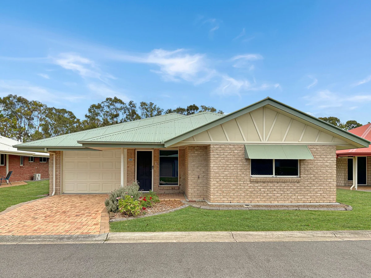 Villa 302/74-98 Emerald Park Way, Urangan QLD 4655