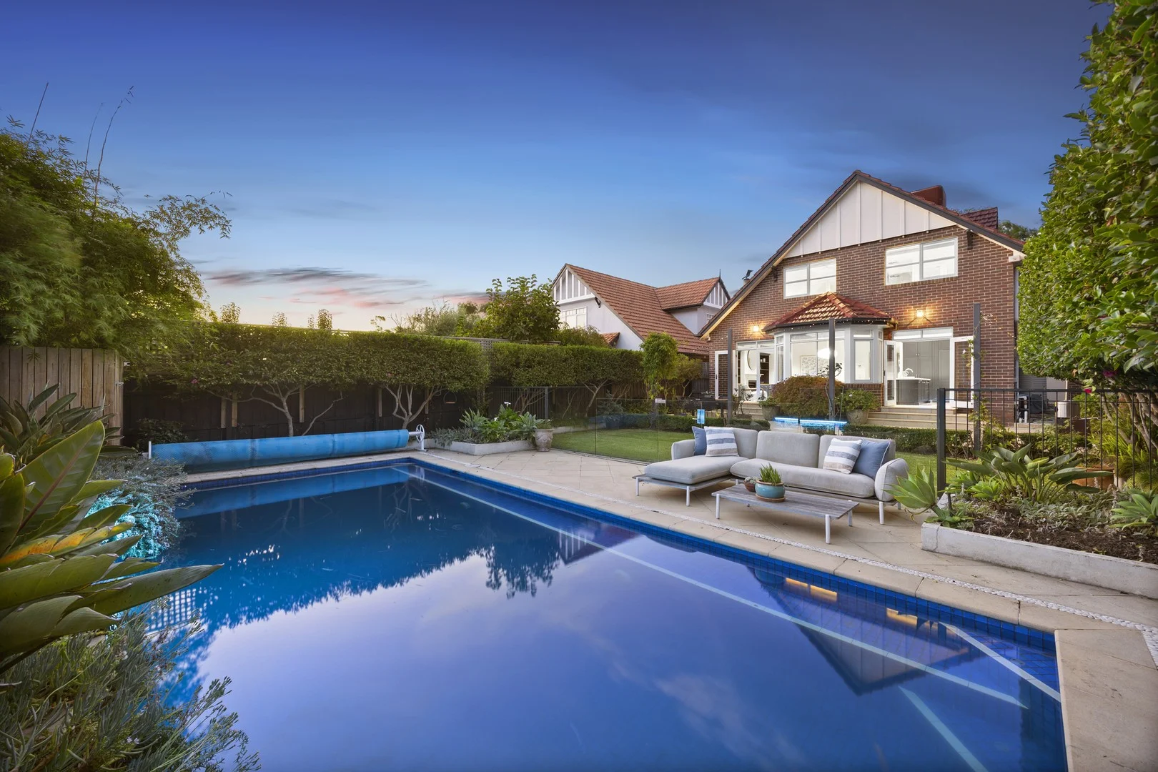 14B Retreat Road, Hampton VIC 3188