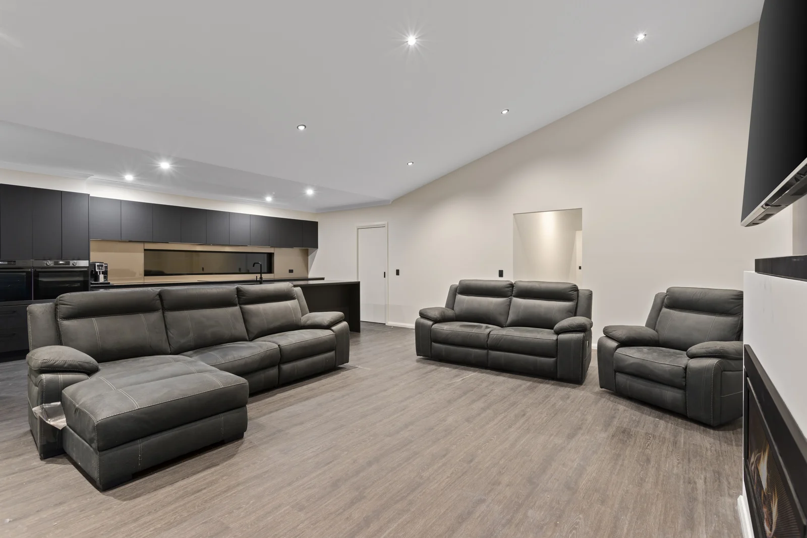 Additional image 9 of 65 Oberon Drive, Belmont VIC 3216