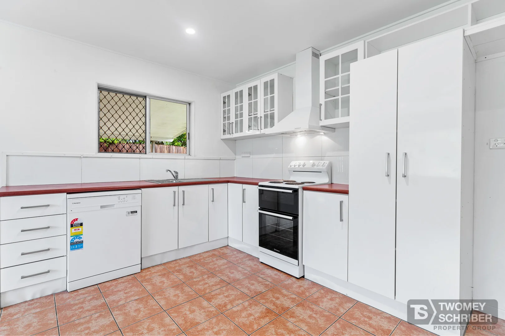 Additional image 2 of 2/7 Blantyre Close, Manunda QLD 4870