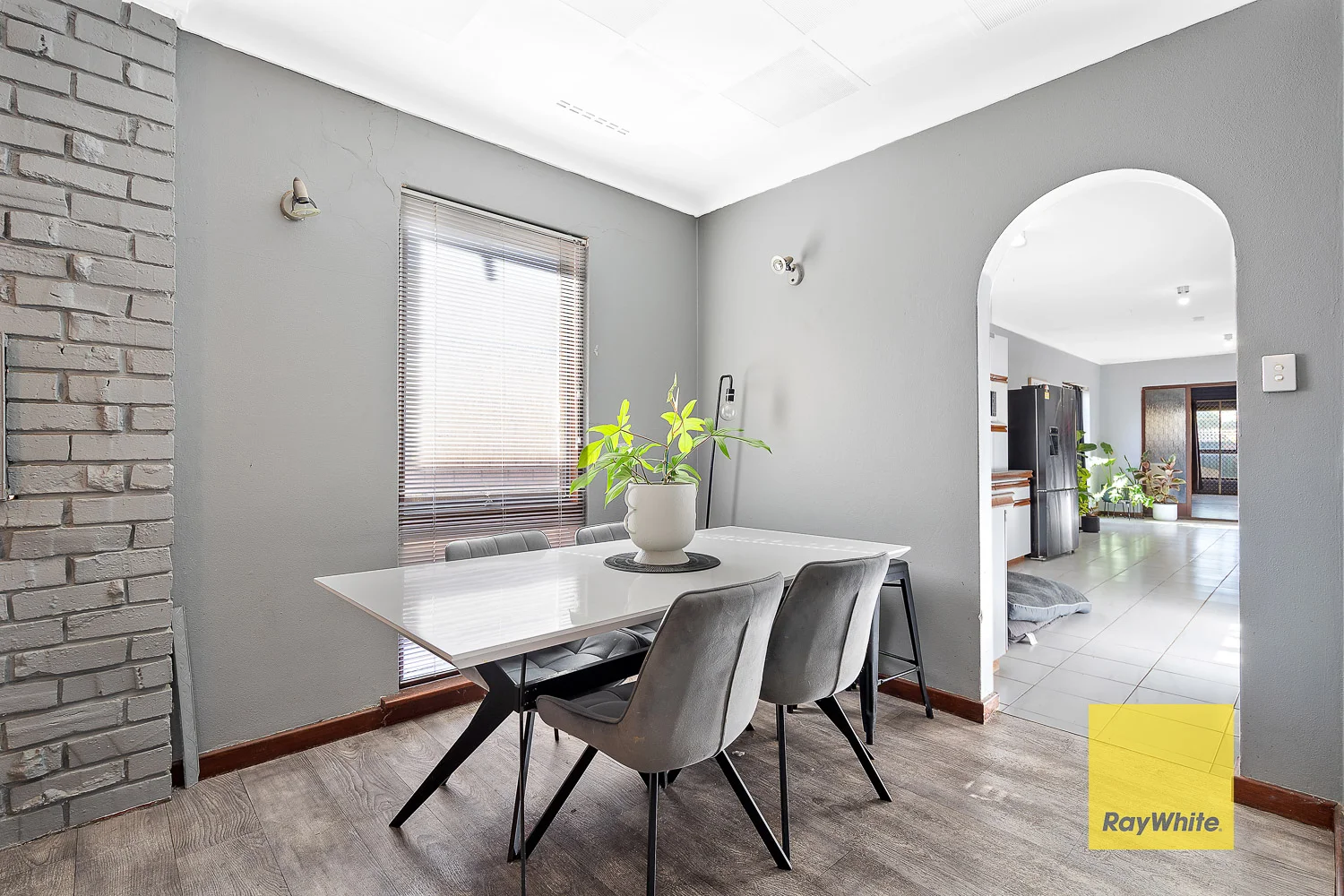 71 Kelvin Road, Maddington WA 6109