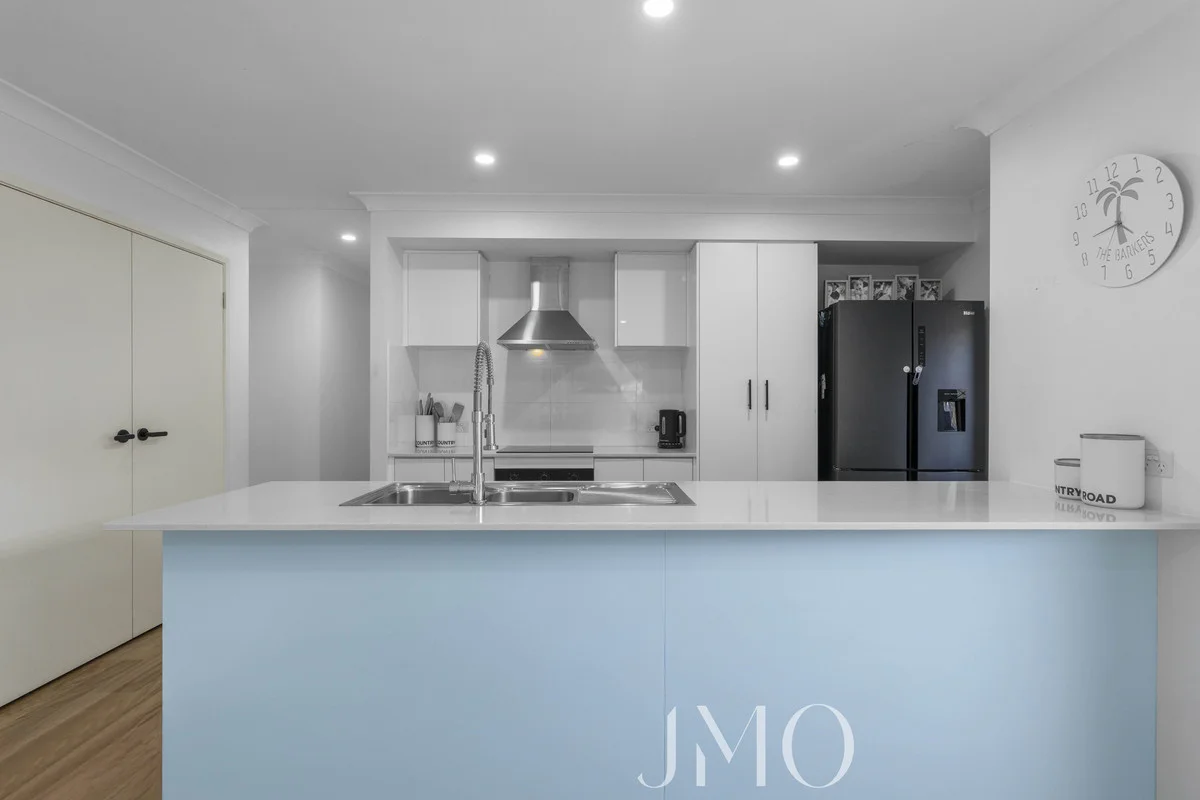 129 River Run Circuit, Ormeau Hills QLD 4208 photo 3