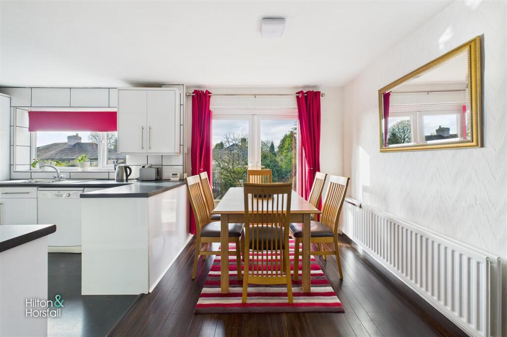 Whittycroft Drive, Barrowford photo 5