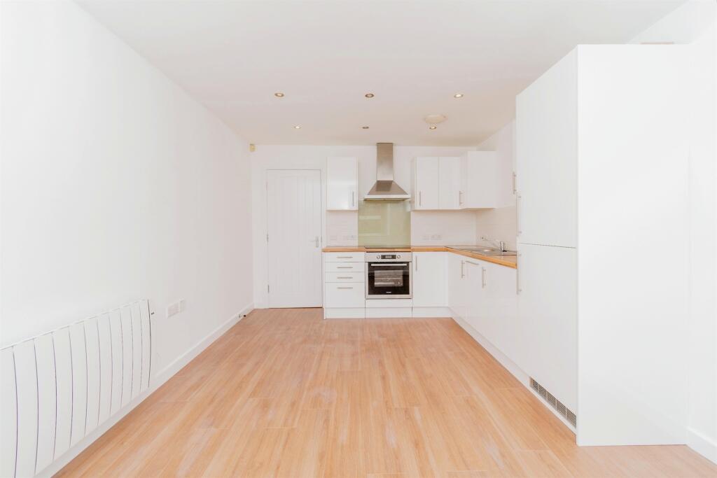 Dockfield Terrace, Shipley photo 5
