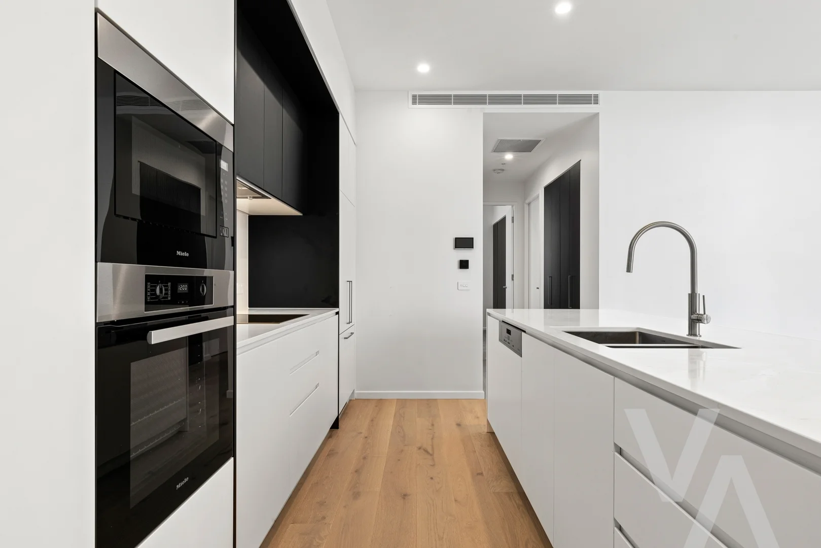 Additional image 4 of 603/43 Honeysuckle Drive, Newcastle NSW 2300