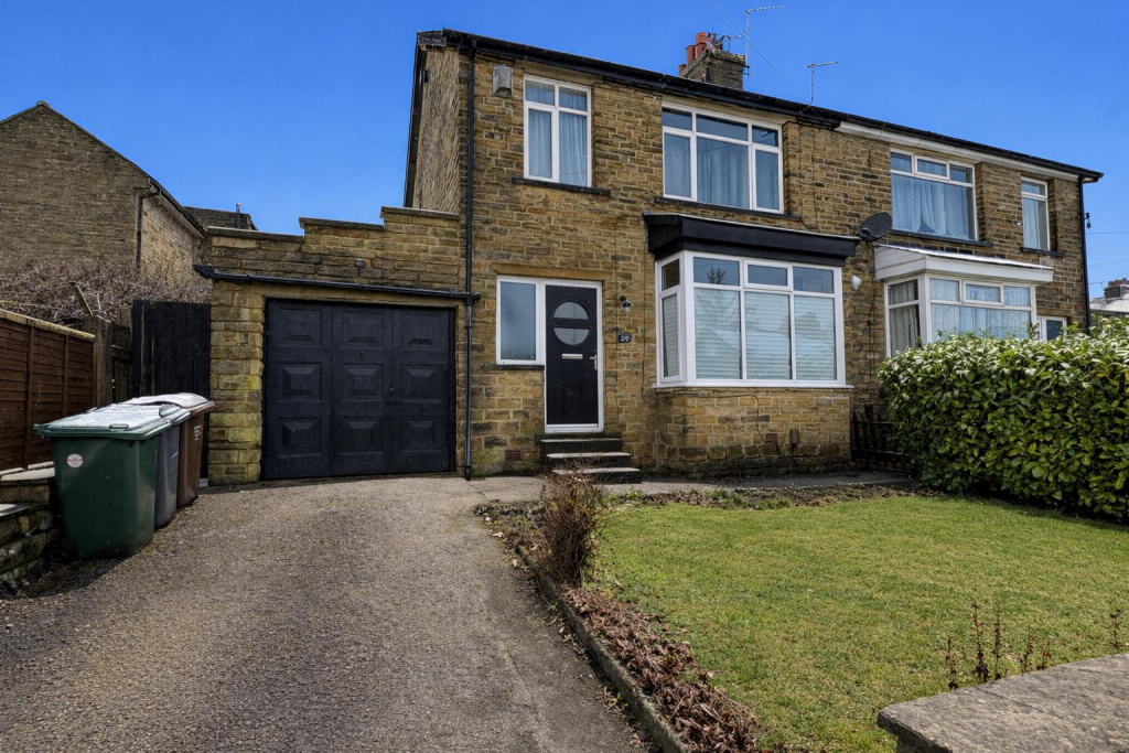 Fieldway, Clayton
