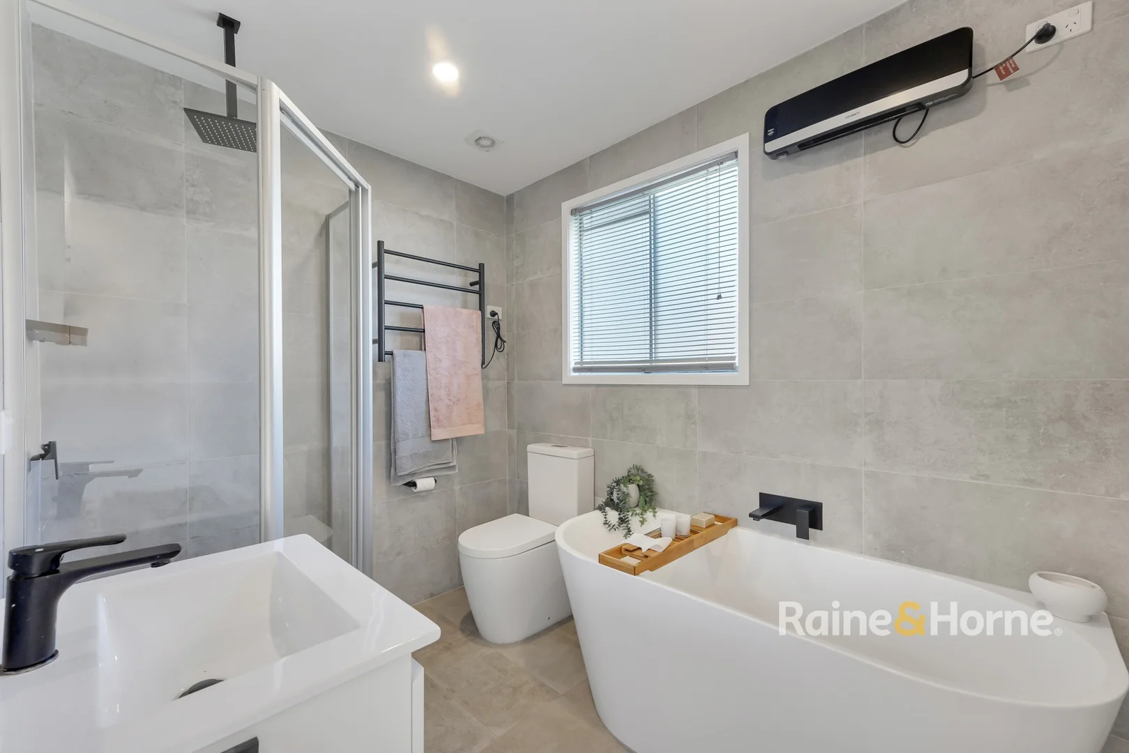 Additional image 3 of 2/20 Priestman Avenue, Umina Beach NSW 2257