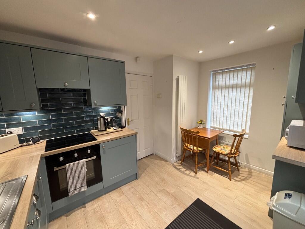 Derwent Avenue, BD15 photo 5