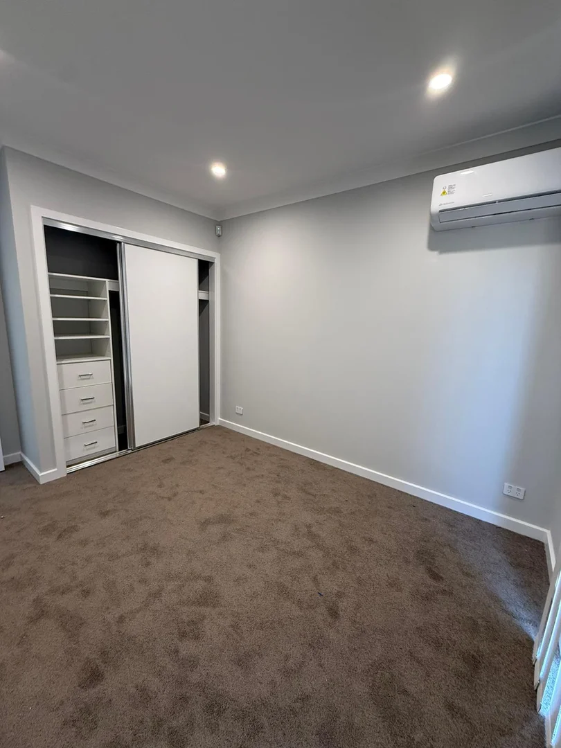 Additional image 5 of 2/179 Crown Street, Grantham Farm NSW 2765