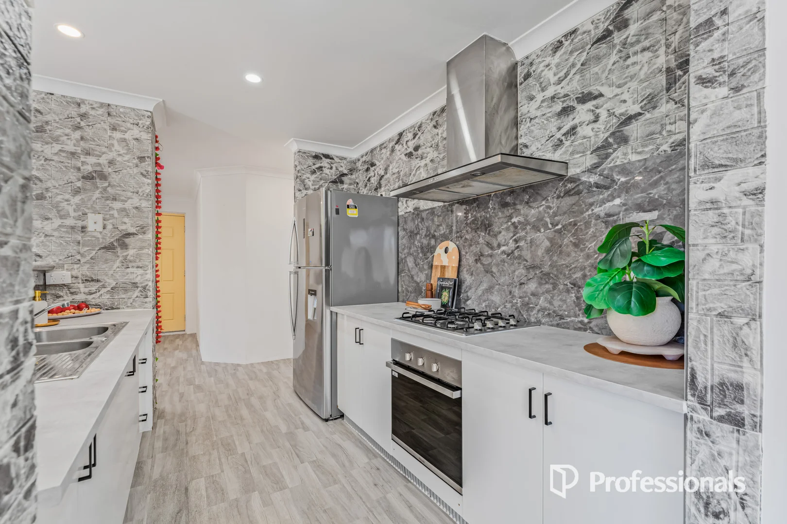 Additional image 11 of 215C Shepperton Road, East Victoria Park WA 6101