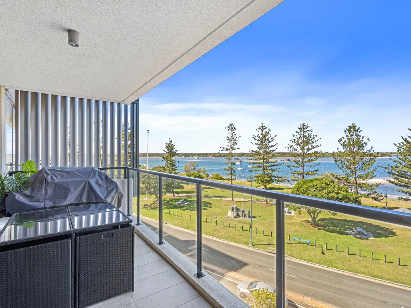 Additional image 4 of 502/372-374 Marine Parade, Labrador QLD 4215