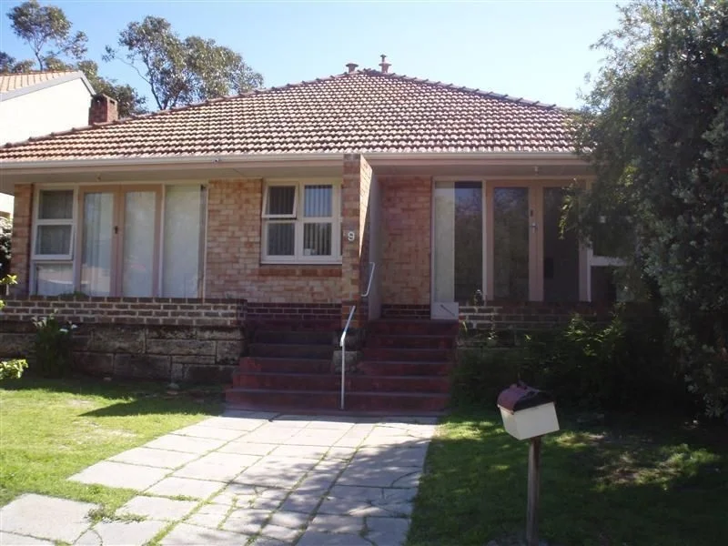 1/9 Clark Street, Nedlands WA 6009