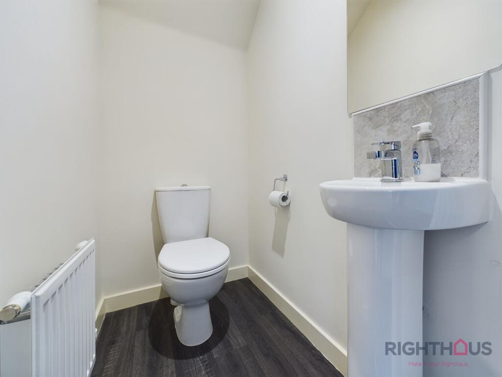 Additional image 6 of Meadow Walk Drive, Bradford, BD2