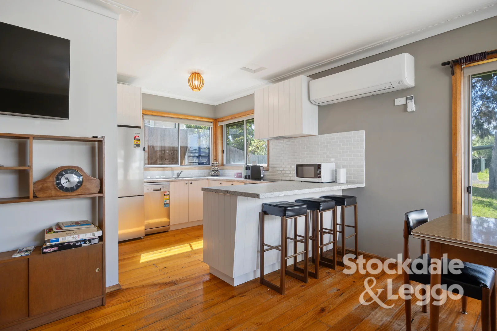 94 Sixth Avenue, Rosebud VIC 3939 photo 4