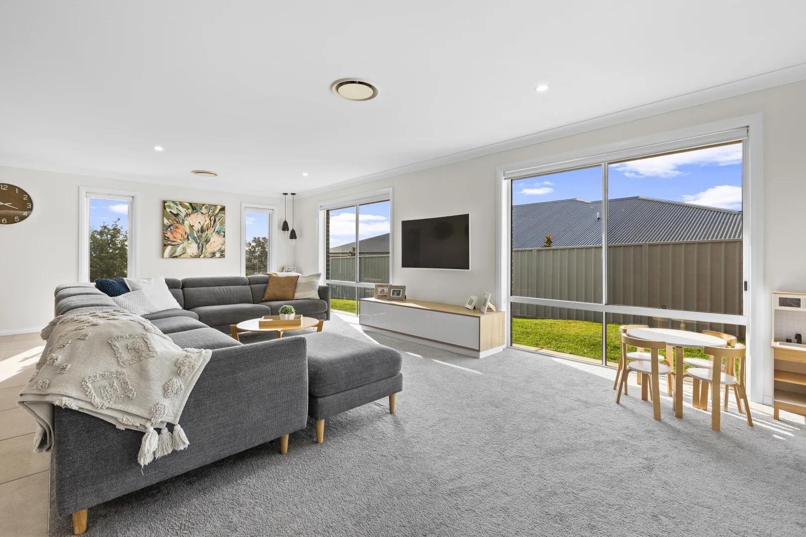 Additional image 2 of 12 Winter Avenue, Gobbagombalin NSW 2650
