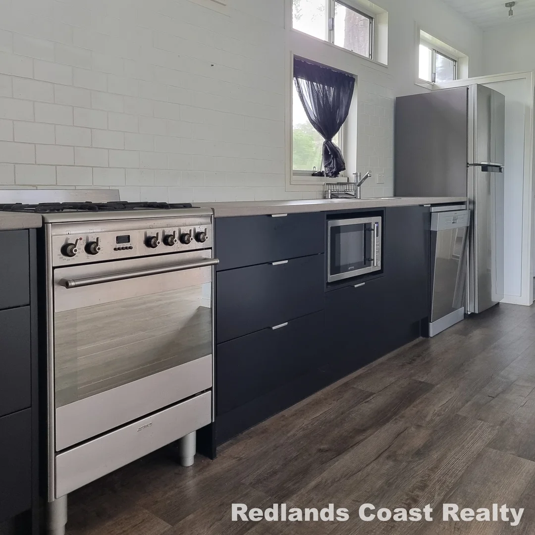 Additional image 5 of 2 Melaleuca Dr, Lamb Island QLD 4184