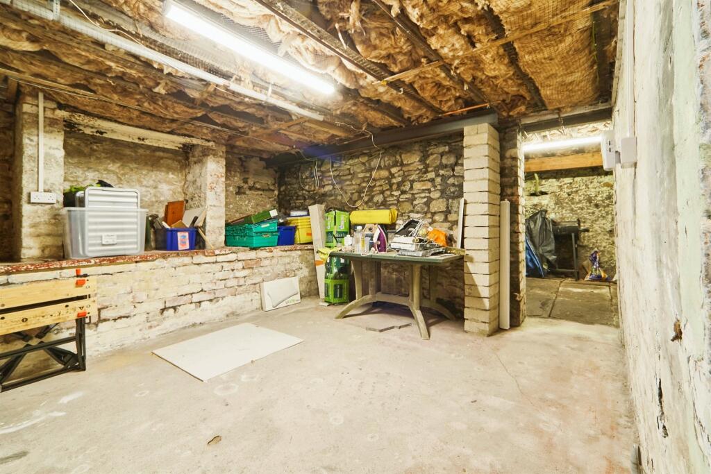 Additional image 11 of Beechroyd Terrace, Bingley