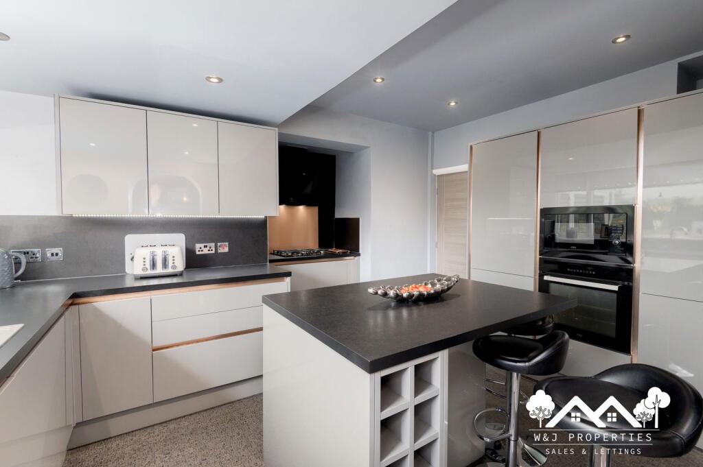 Additional image 2 of Royds Avenue, Accrington, BB5 2JX