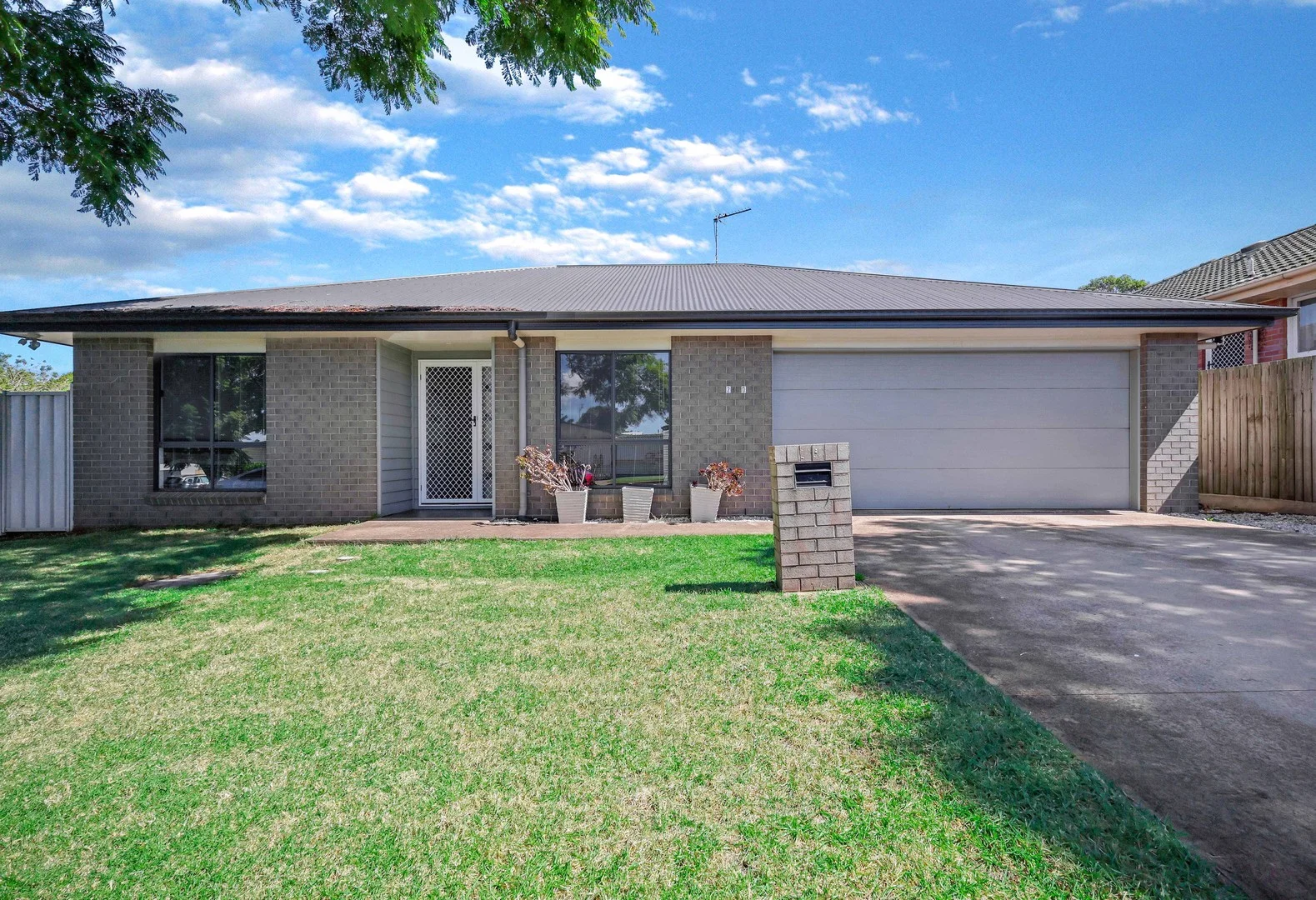 Stand-Alone 2/10 Friend Street, Harristown QLD 4350