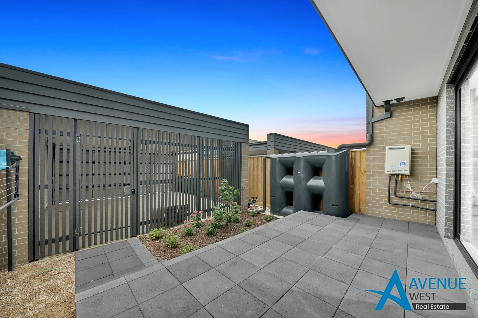 Additional image 11 of 49 Ribbonwood Crescent, Sunshine North VIC 3020