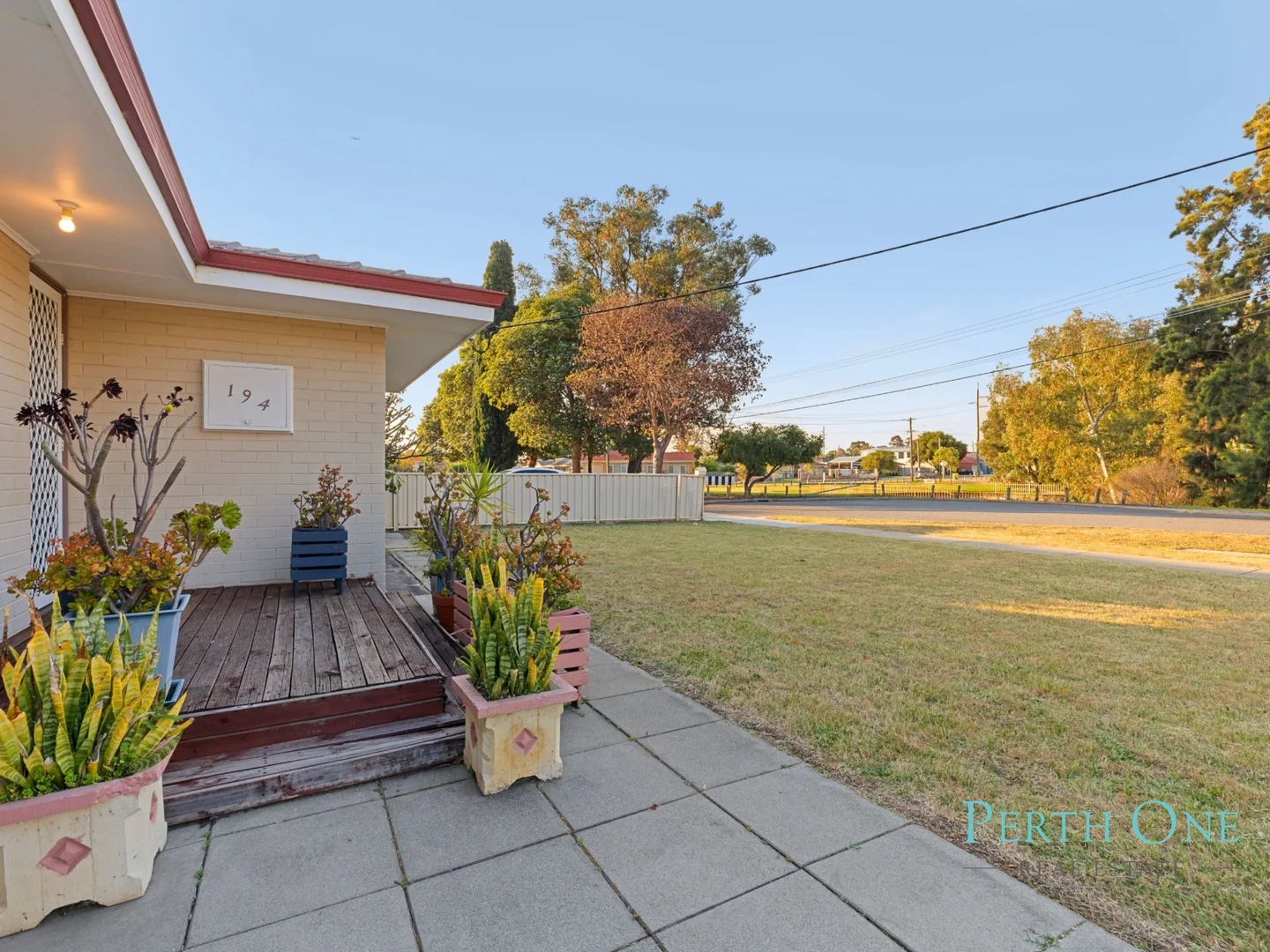 Additional image 14 of 194 Fisher Street, Cloverdale WA 6105