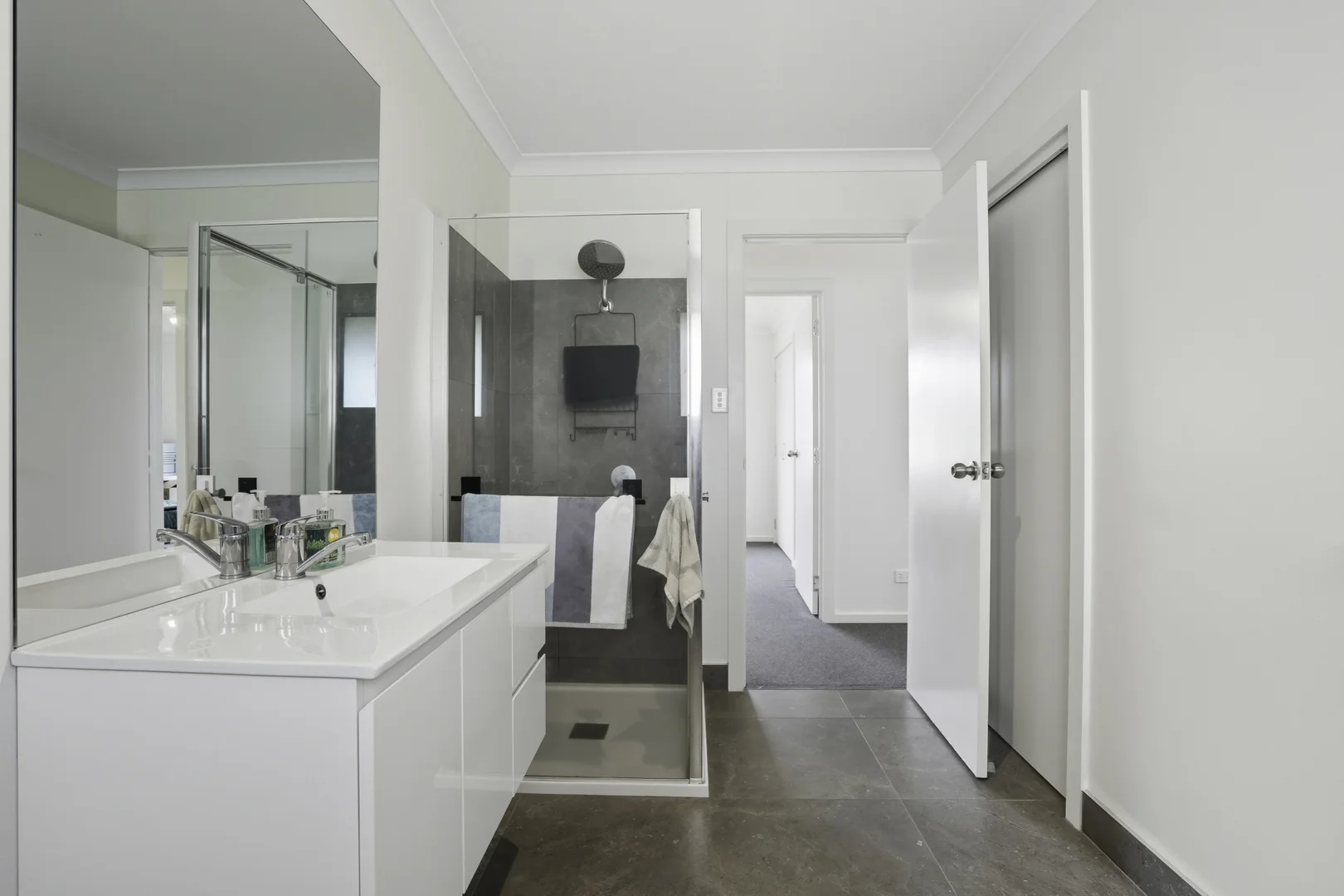 Additional image 10 of 5/39 Adelaide Street, George Town TAS 7253