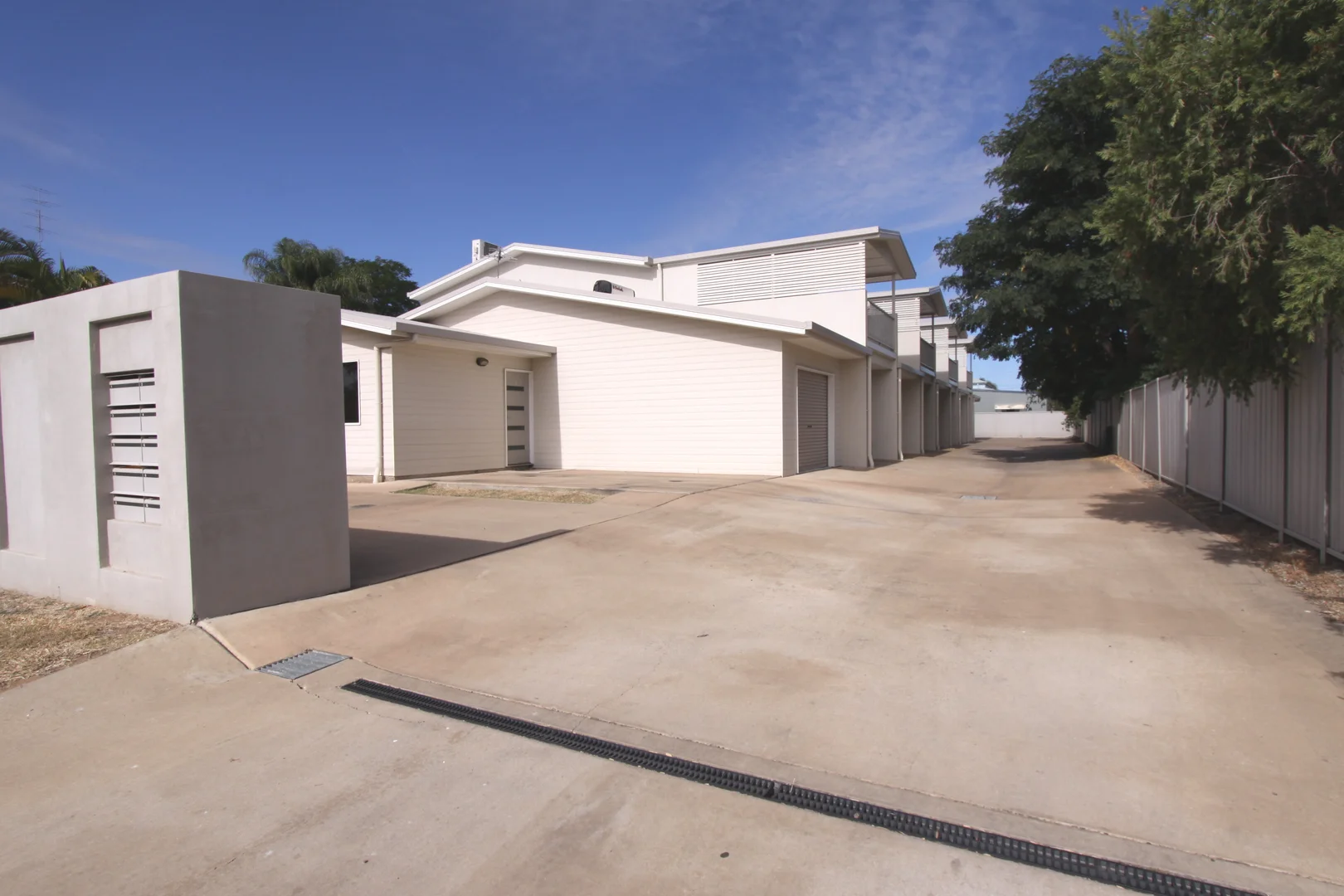 8/68 Church Lane, Emerald QLD 4720
