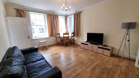 Crown Street, The City Centre, Aberdeen AB11