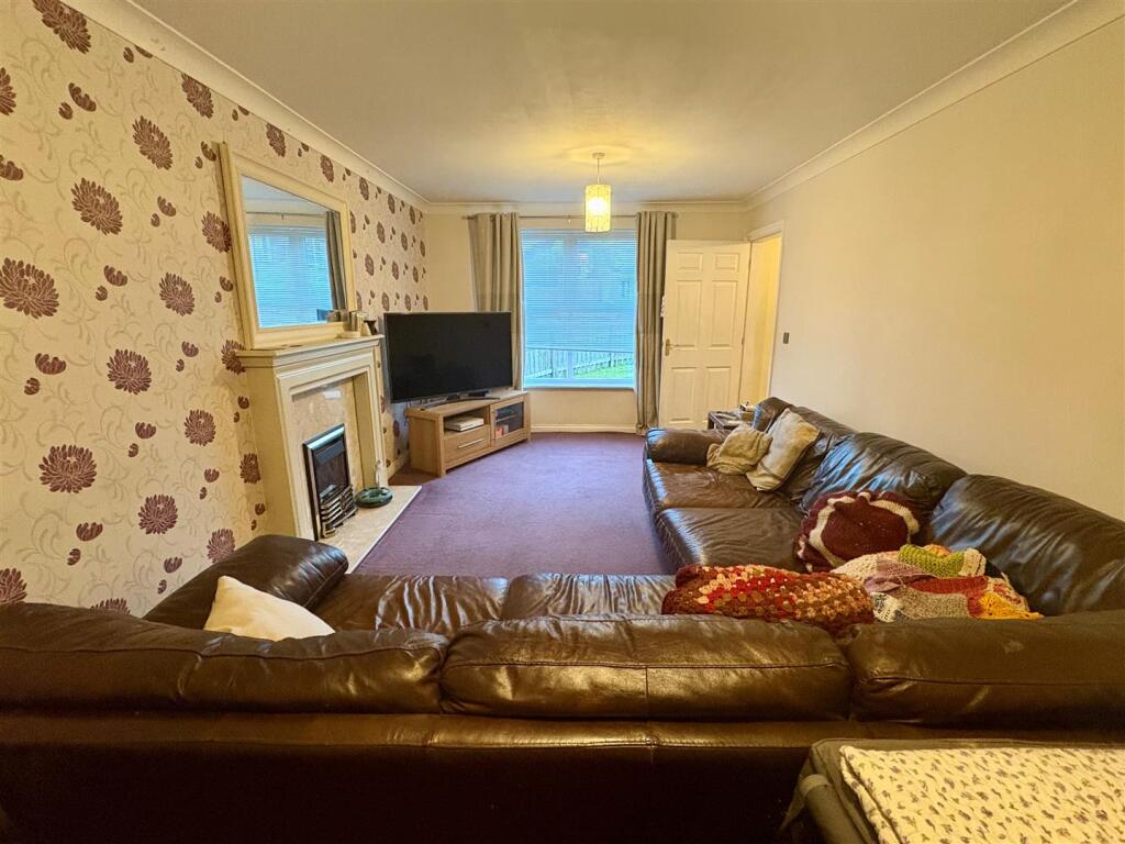 Oakleigh Road, Clayton photo 5