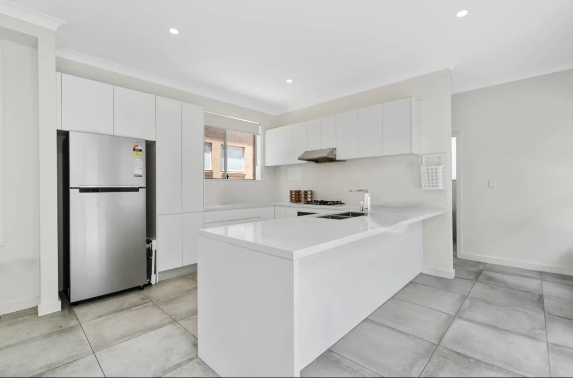 2/198 Old Kent Rd, Greenacre NSW 2190