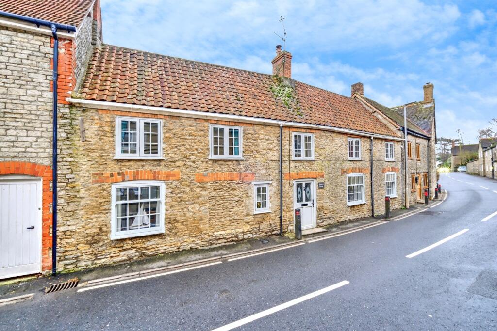 High Street, Henstridge, Templecombe