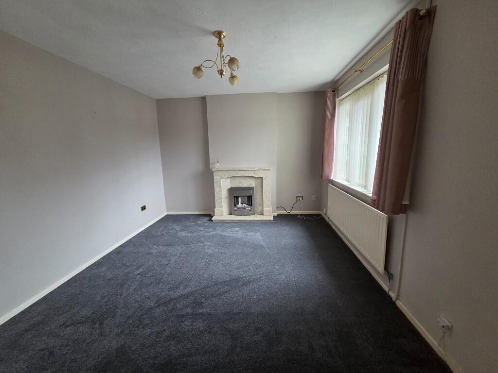 Ling Park Avenue, BD15 photo 4