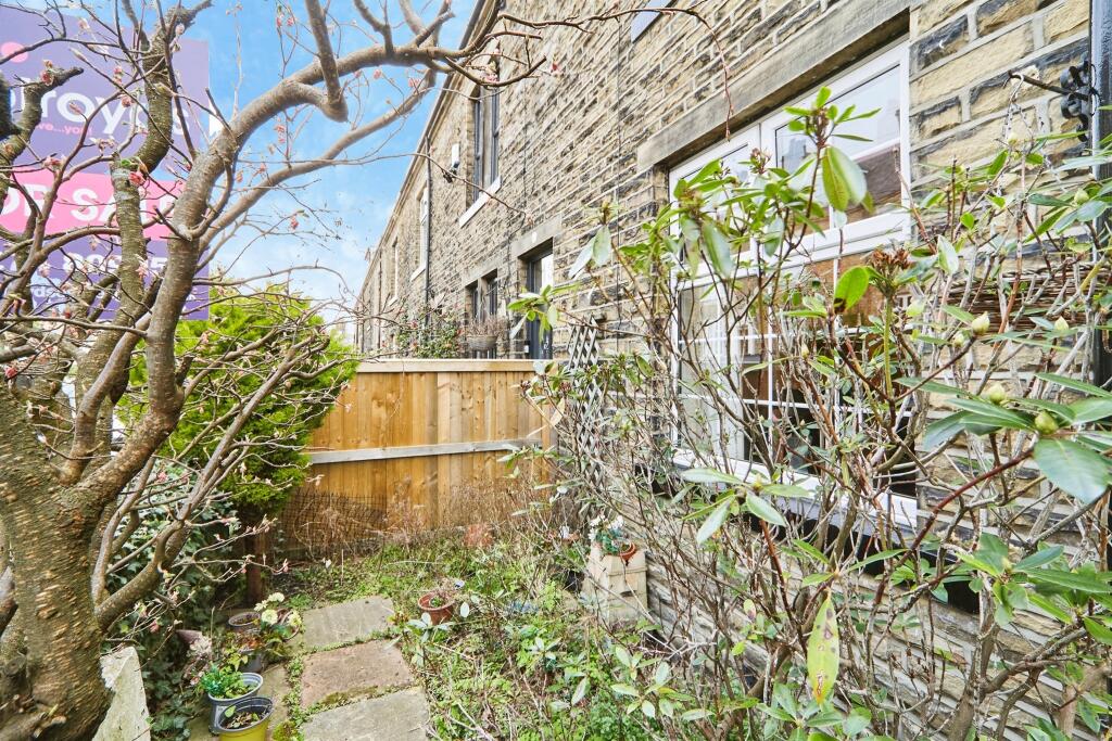 Additional image 17 of Springswood Avenue, Shipley