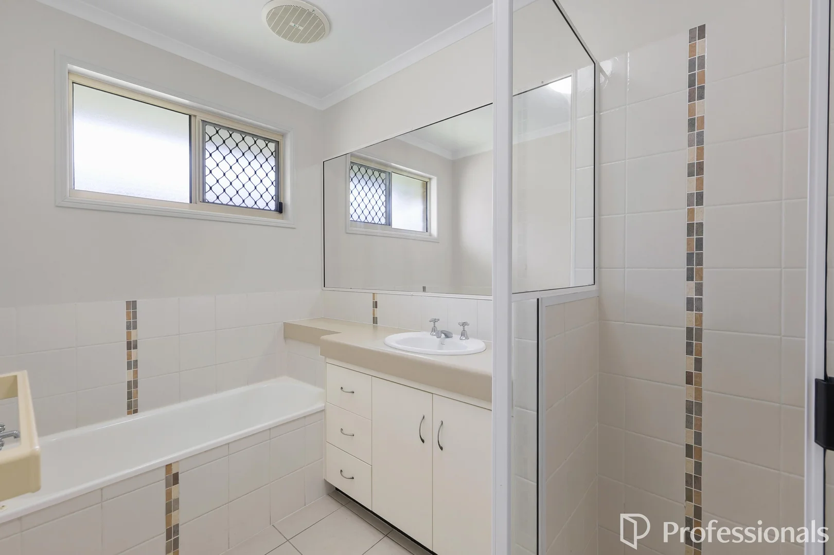 Additional image 16 of 28 Grosskreutz Avenue, Marian QLD 4753