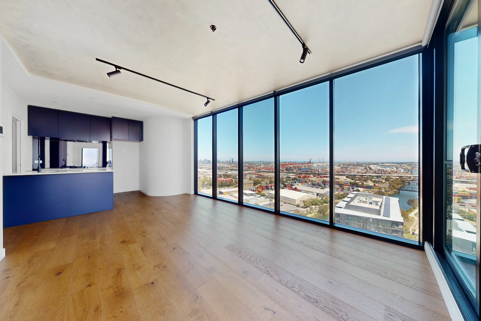 2408/6 Joseph Road, Footscray VIC 3011 photo 5