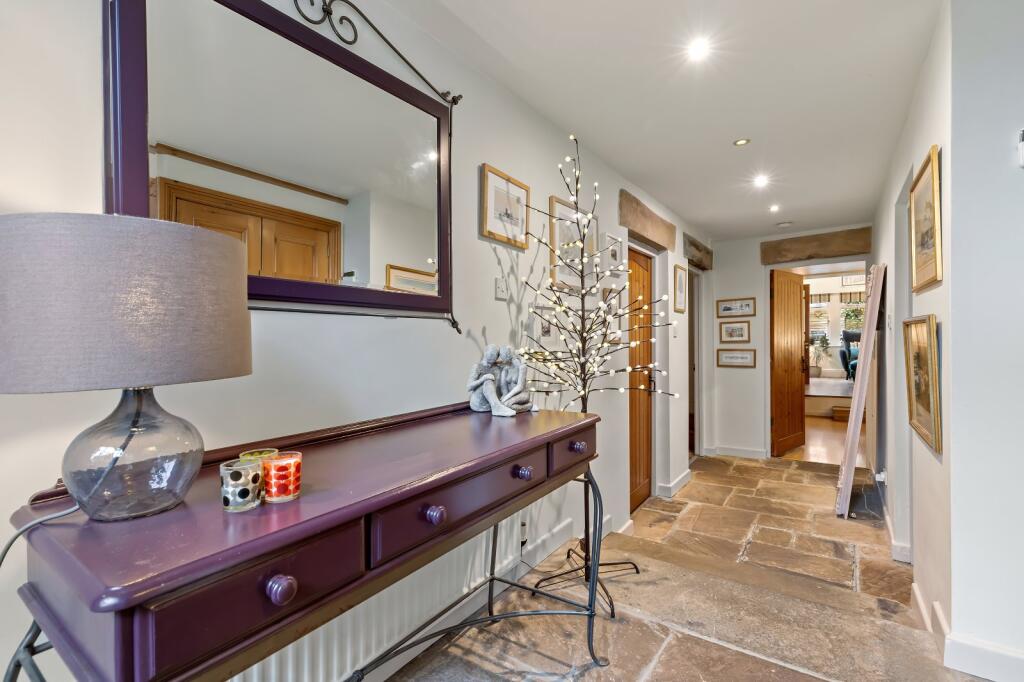 West Lane, Bradley, Skipton, North Yorkshire, BD20 photo 4