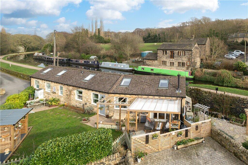 Tomlin Well Lane, Apperley Bridge, Bradford, West Yorkshire, BD10