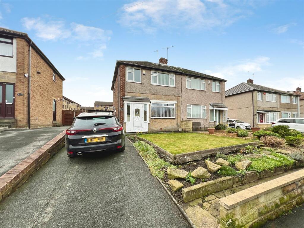 Hall Avenue, Bradford, BD2 2DT