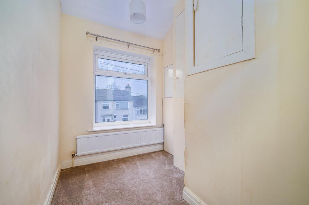 Additional image 14 of Threshfield Crescent, Birkenshaw