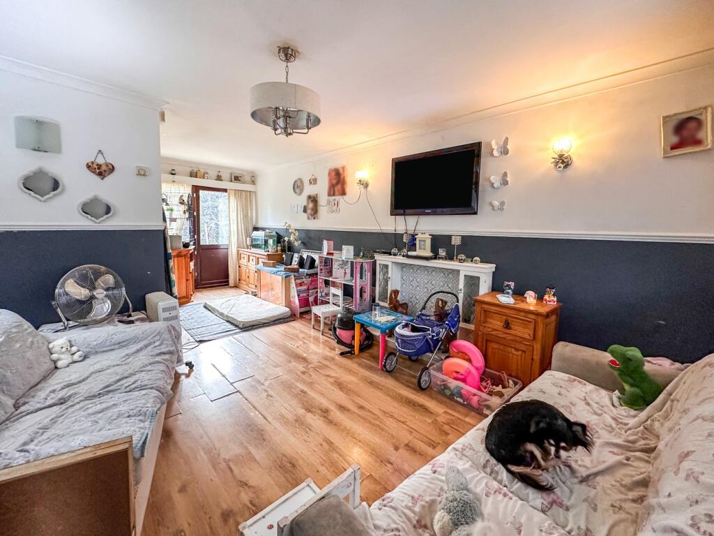 Additional image 2 of Cornwall Road, Bingley, BD16