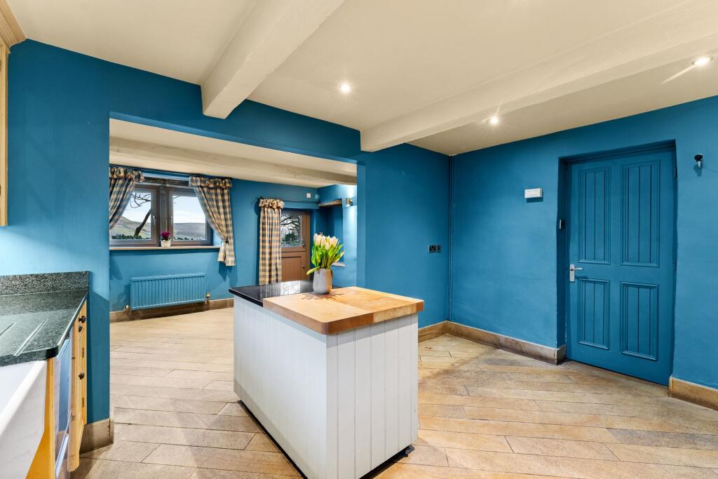 Additional image 15 of Hurst Lane, Rossendale, BB4 | 4/5 Bedroom Period Home With Stunning Views, Close to Rawtenstall