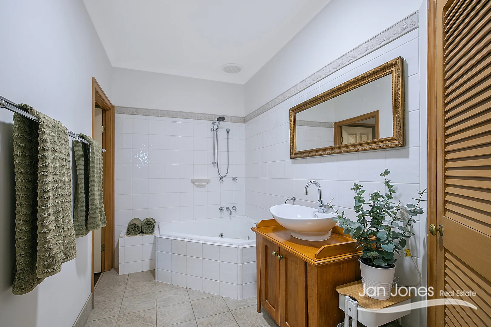 Additional image 19 of 1 Robert Street, Clontarf QLD 4019