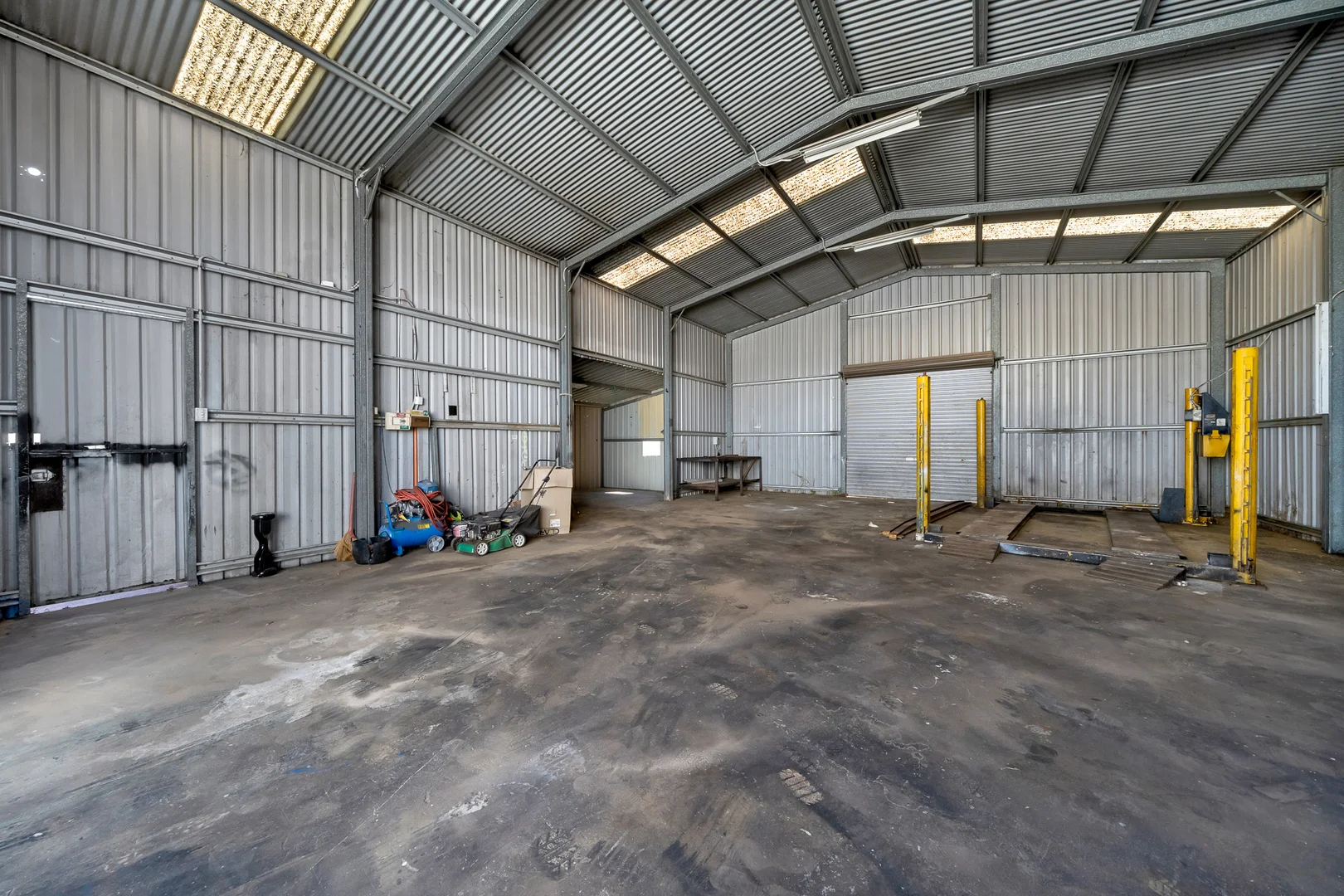 Additional image 26 of 8 Carpenteria Crescent, Kenwick WA 6107