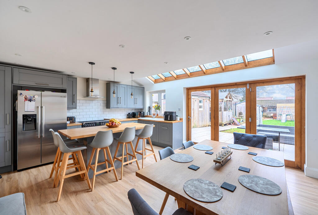 Kilmersdon Road, Radstock, Somerset, BA3